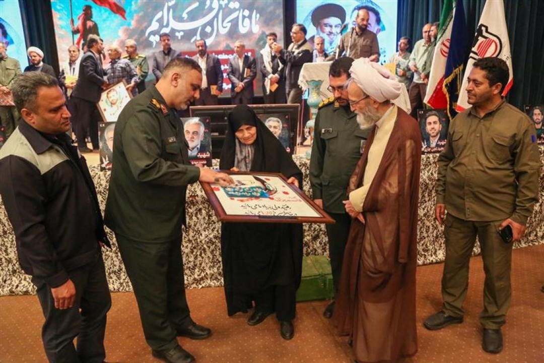 روایت همبستگی ملی در دفاع مقدس و جنگ 12 روزه روایت همبستگی ملی در دفاع مقدس و جنگ 12 روزه