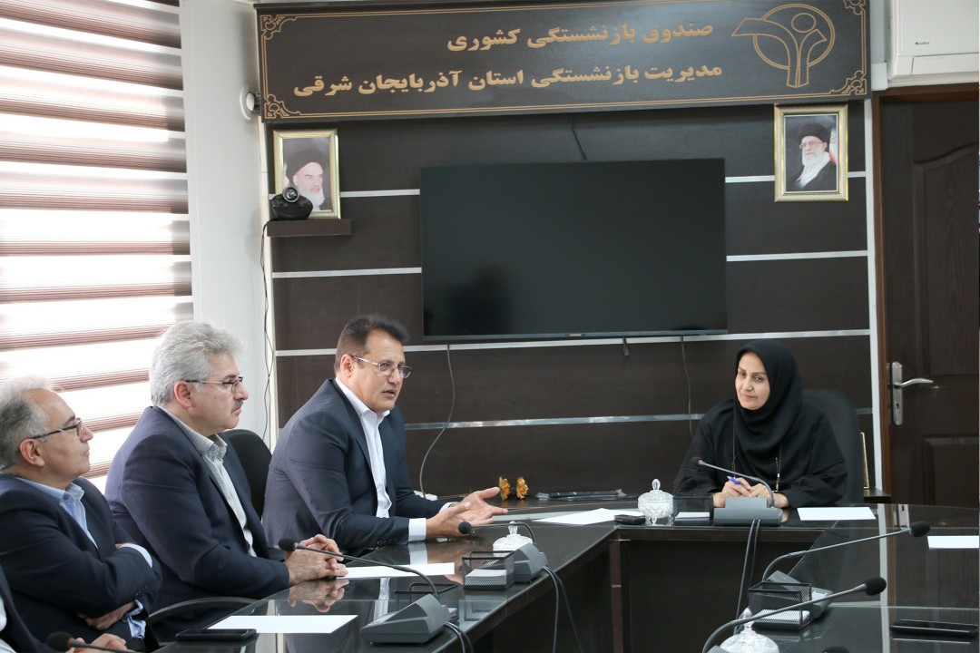 تكریم بازنشستگان و خدمترسانی شایسته به آنان اولویت مهم بیمه داناست تكریم بازنشستگان و خدمترسانی شایسته به آنان اولویت مهم بیمه داناست