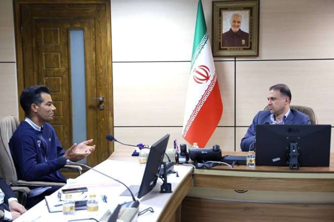 تقدیر مدیرعامل شرکت ملی مس از ورزشکار مدالآور پارا دوومیدانی تقدیر مدیرعامل شرکت ملی مس از ورزشکار مدالآور پارا دوومیدانی
