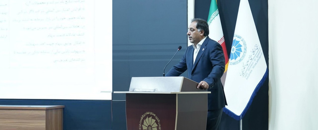 لزوم بهرهمندی یزد از ظرفیتهای بازار سرمایه برای توسعه اقتصادی لزوم بهرهمندی یزد از ظرفیتهای بازار سرمایه برای توسعه اقتصادی